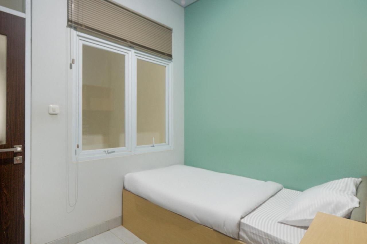 Oyo Life 3204 Beverly Park Bandung Bagian luar foto