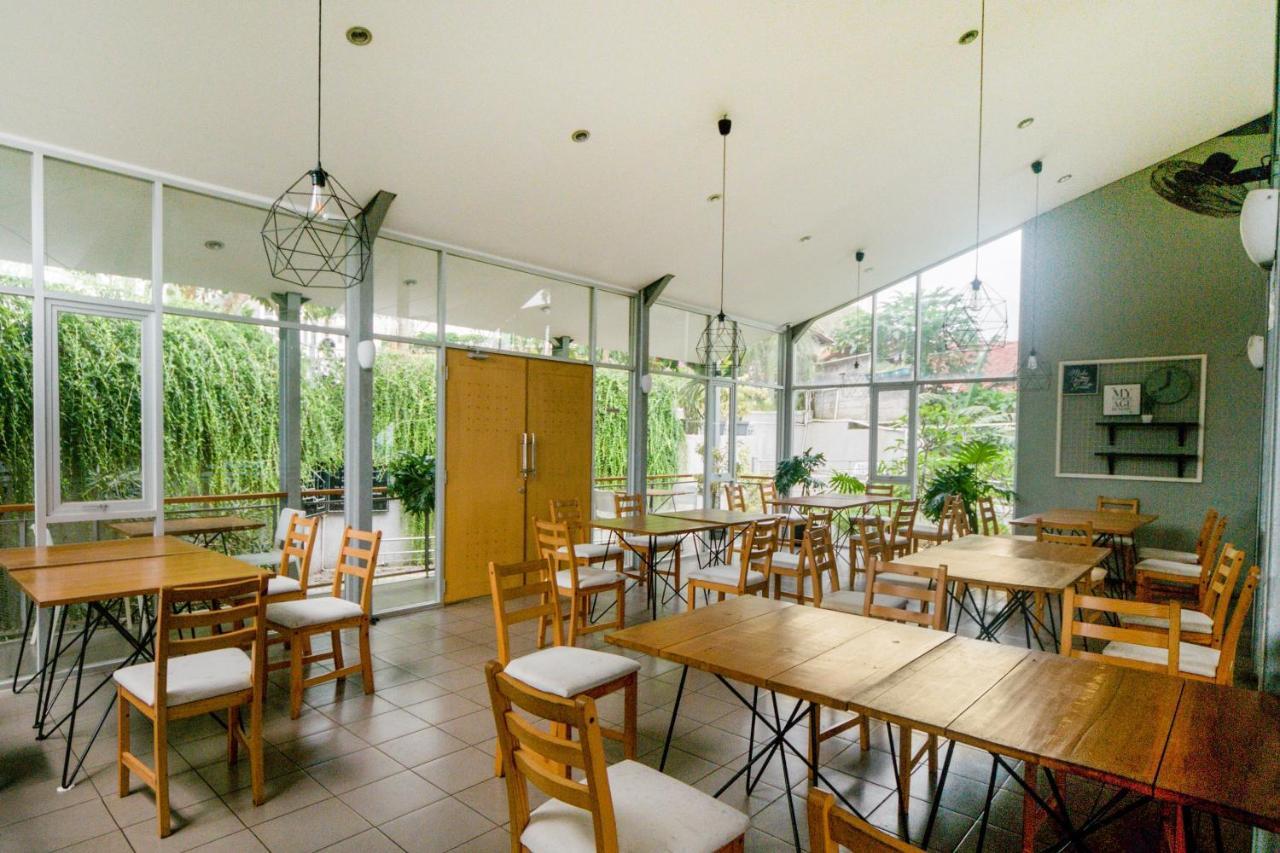 Oyo Life 3204 Beverly Park Bandung Bagian luar foto